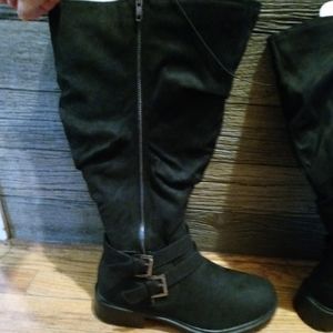 Women's size 10 Torrid boots extra wide calf